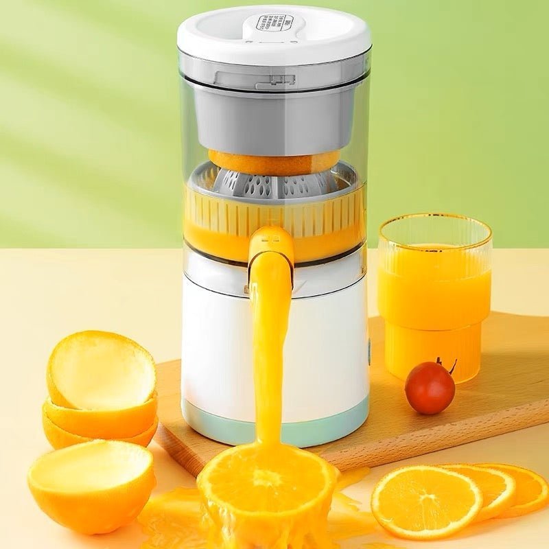 Portable electric citrus juicer